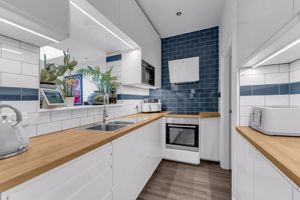 Photo 20- click for photo gallery